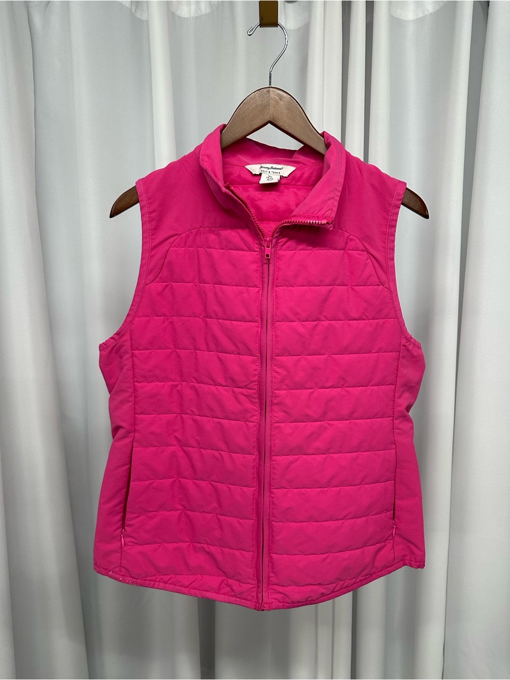 Tommy Bahama Quilted Sleeveless Vest in Hot Pink large lightweight golf tennis